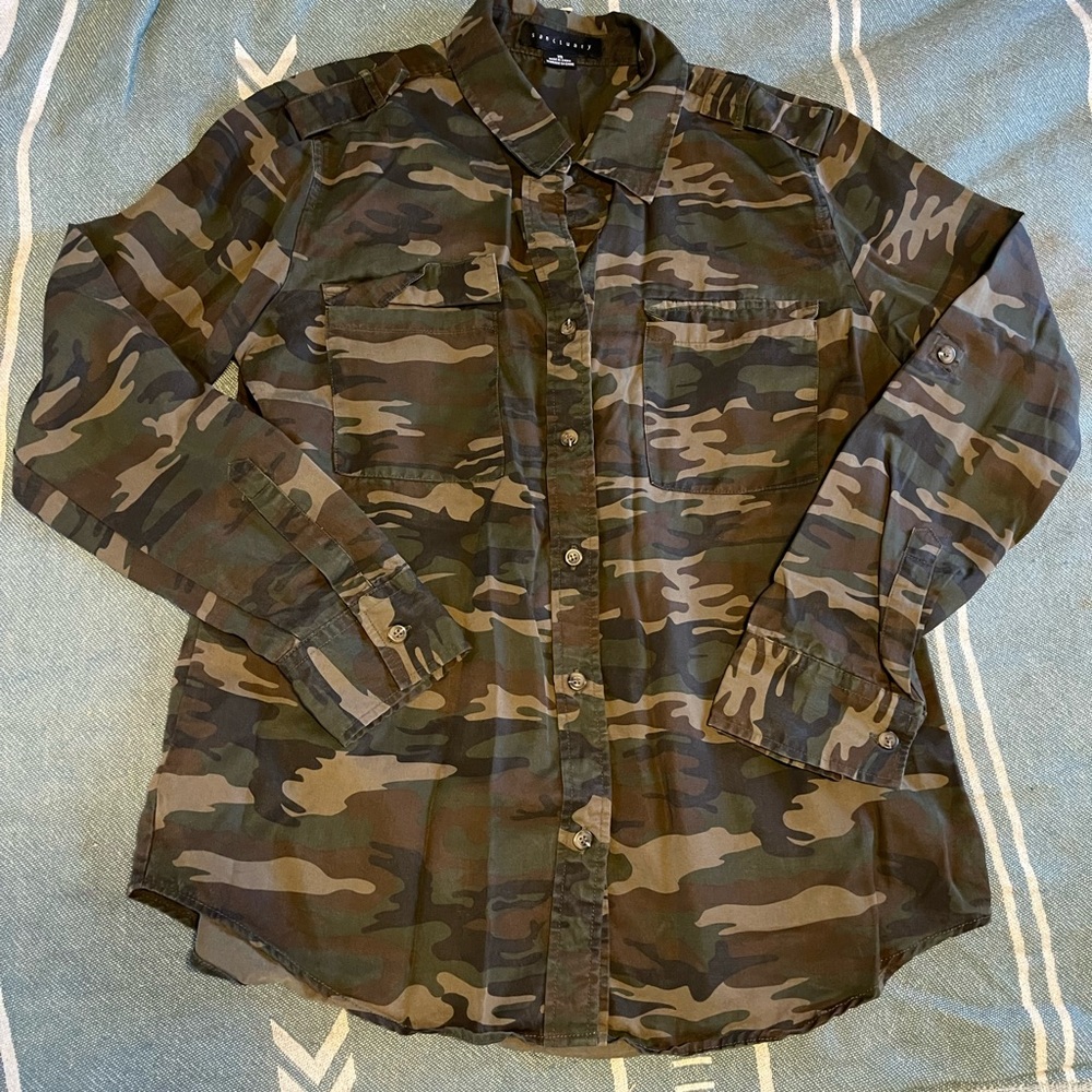 Sanctuary Camo Button Down Top - image 1